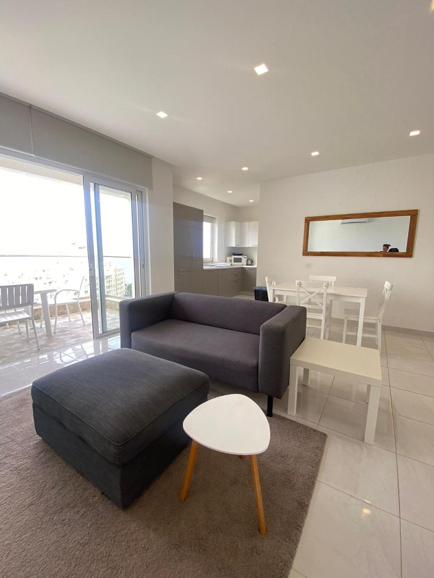 Spectacular Distant Seaview Apt Sliema Luaran gambar